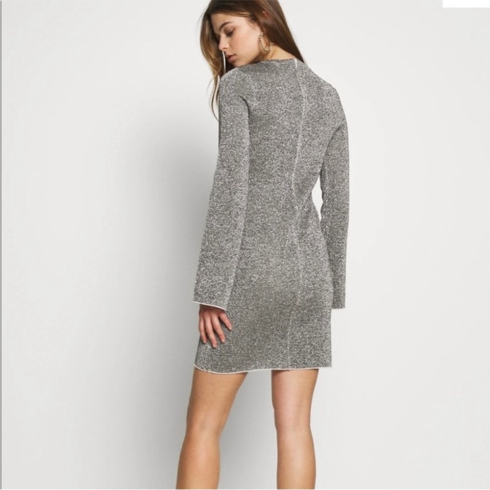 Good American Silver Sparkle Body Con Bell Sleeve Dress Size 1 (Small) - Picture 3 of 10